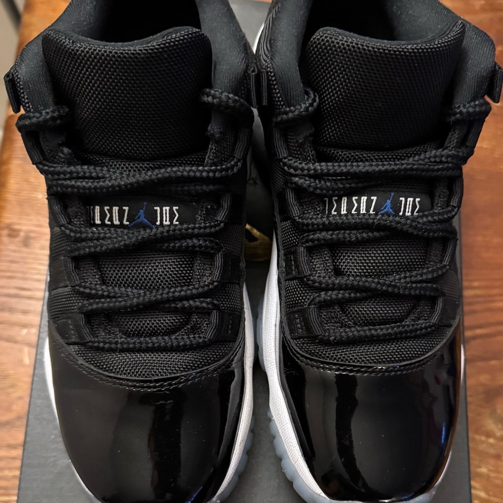 Black / Blue Jordans